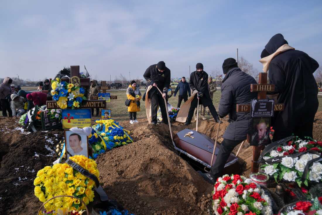 Ukrainians in front line regions reel from losses, but say hope dies last for them Ukrainians in front line regions reel from losses, but say hope dies last for them