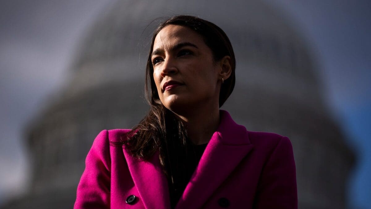 How to Think (and Act) Like a Dissident Movement How to Think (and Act) Like a Dissident Movement