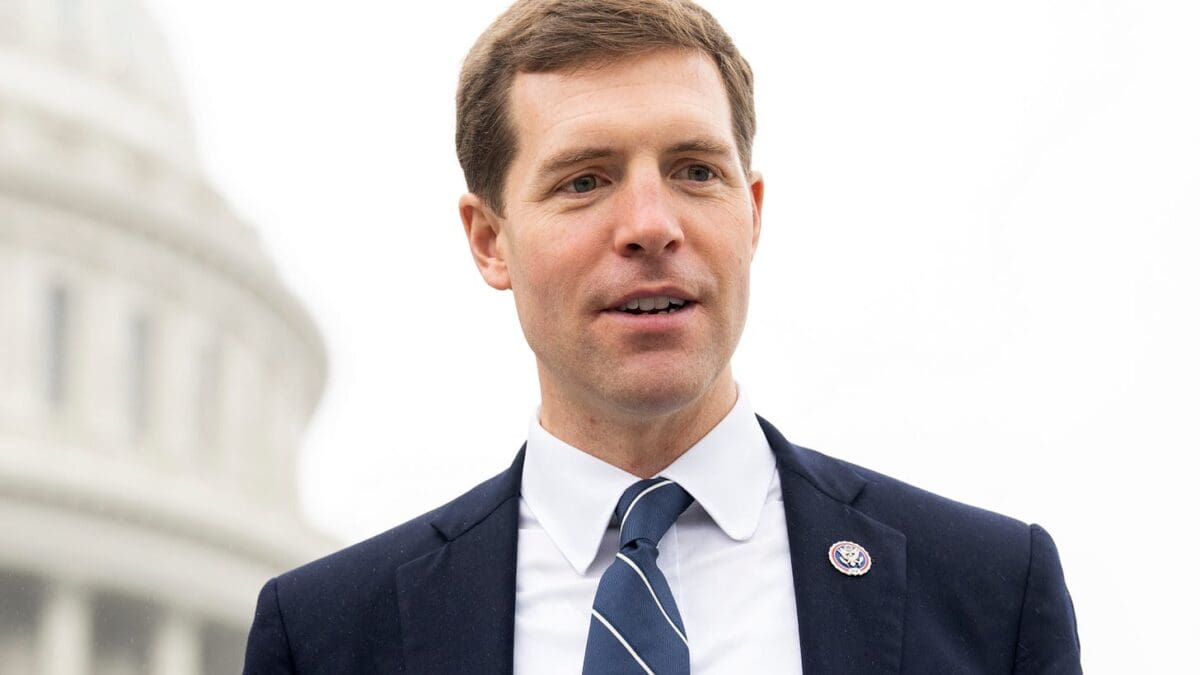 Some Weird Alliances Are Breaking Out Among Democrats Some Weird Alliances Are Breaking Out Among Democrats