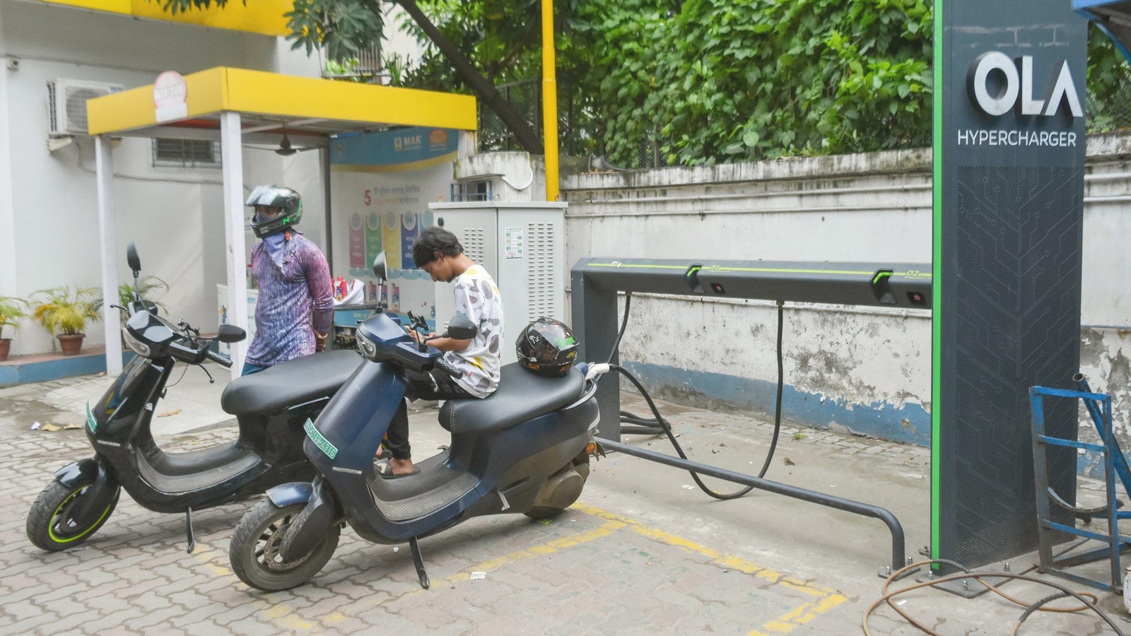 Inside the spectacular rise and crash of India’s largest EV company