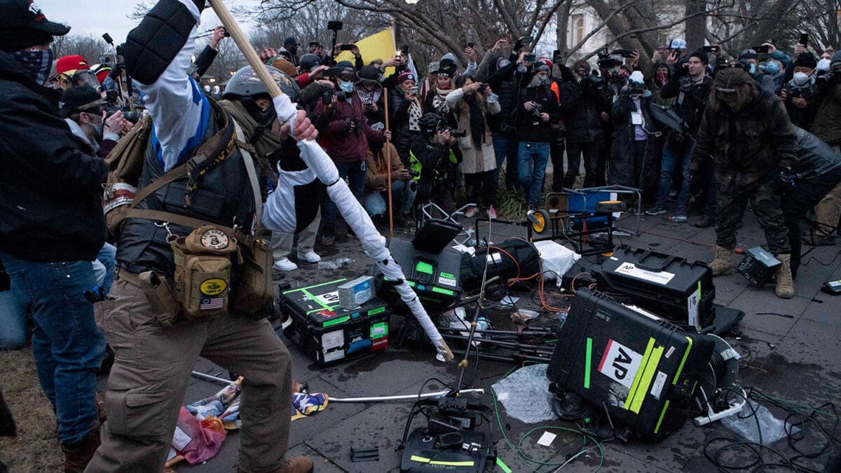 A Hungarian investigative news site finds YouTube success with an “old-fashioned” documentary